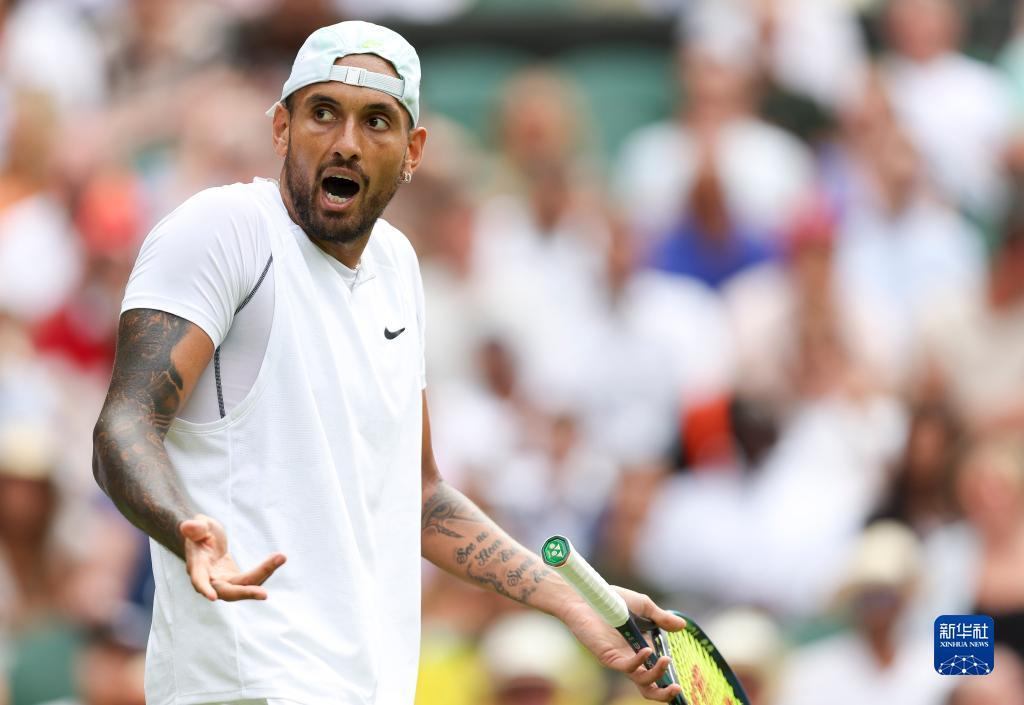 更表现在牵 更表现在牵